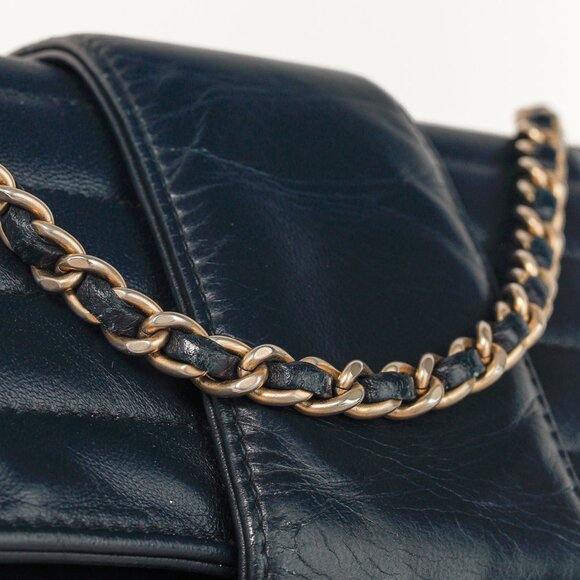 Chanel Vintage Mademoiselle Midnight-Blue Horizontal-Quilt Flap Bag - Picture 8 of 16
